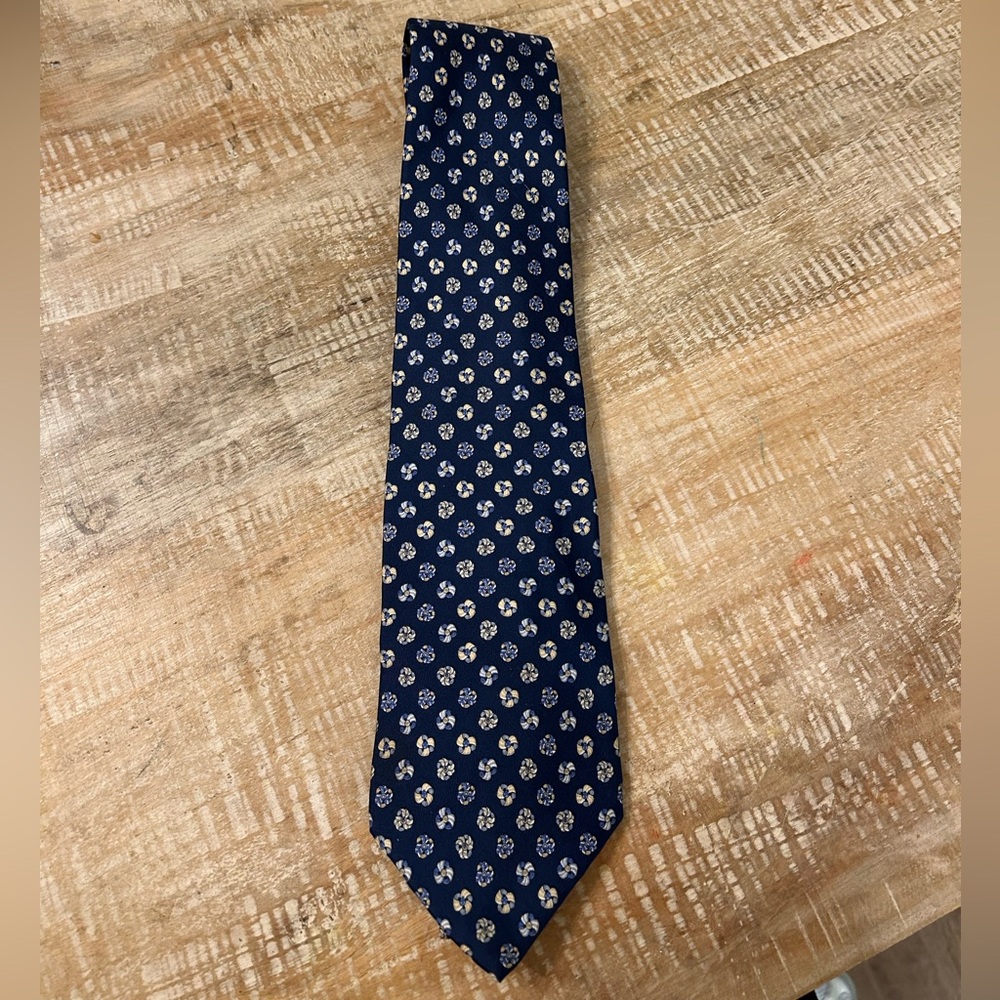 Salvatore Ferragamo men’s neck tie, 59x3.5
